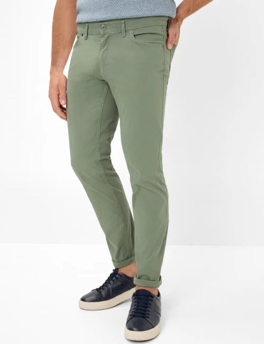 Brax Chuck Marathon+ Pant in Thyme